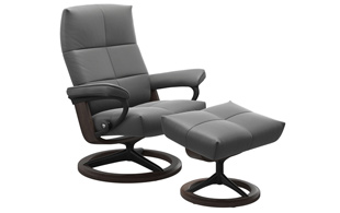 Stressless David with Signature Chair & Stool detail page