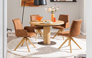 Venjakob Klein & Fein Pedestal Dining Table detail page